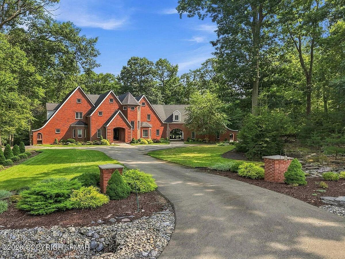 213 Escoll Dr