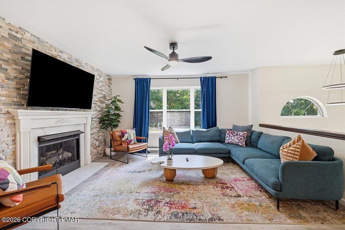 160 Summerton Cir - Image 3