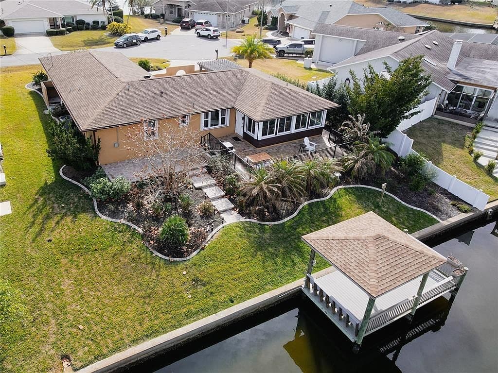 12 Collinson Ct - Image 2