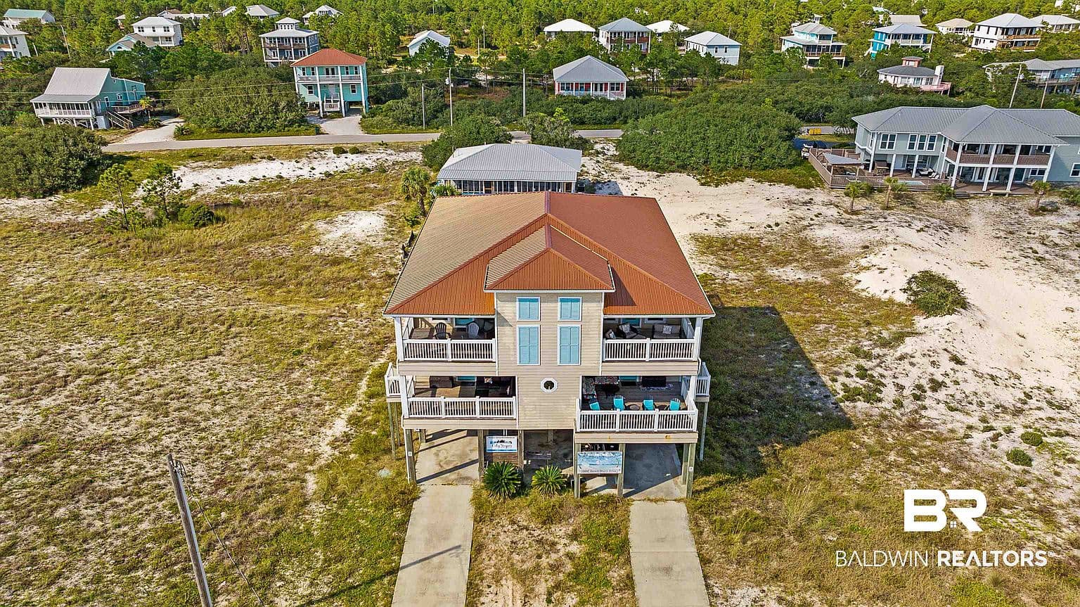 6697 Beach Shore Dr - Image 3