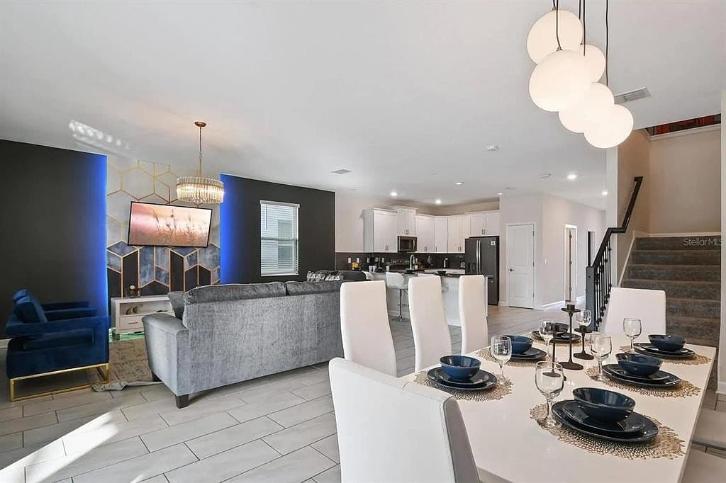 2721 Bookmark Dr - Image 3