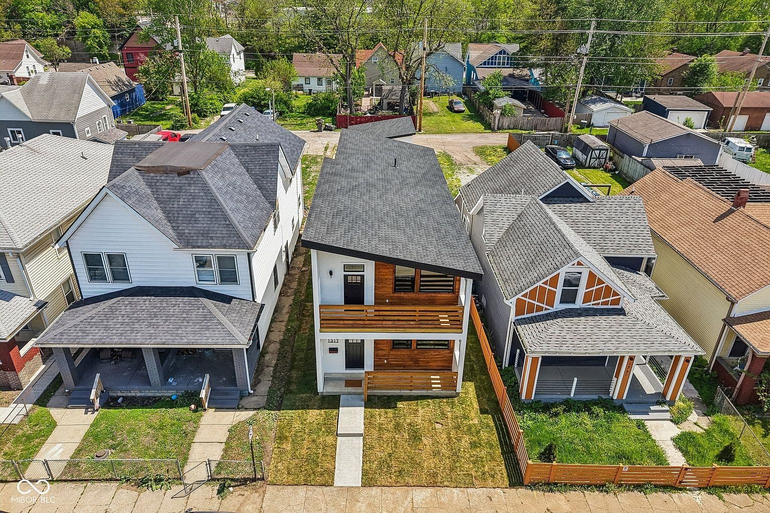 1317 Union St Indianapolis IN 46225 - Image 2