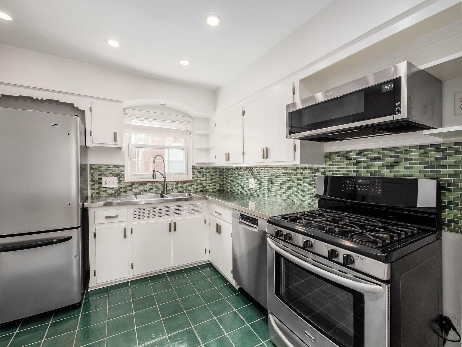 1612-1614 Westwood Ave