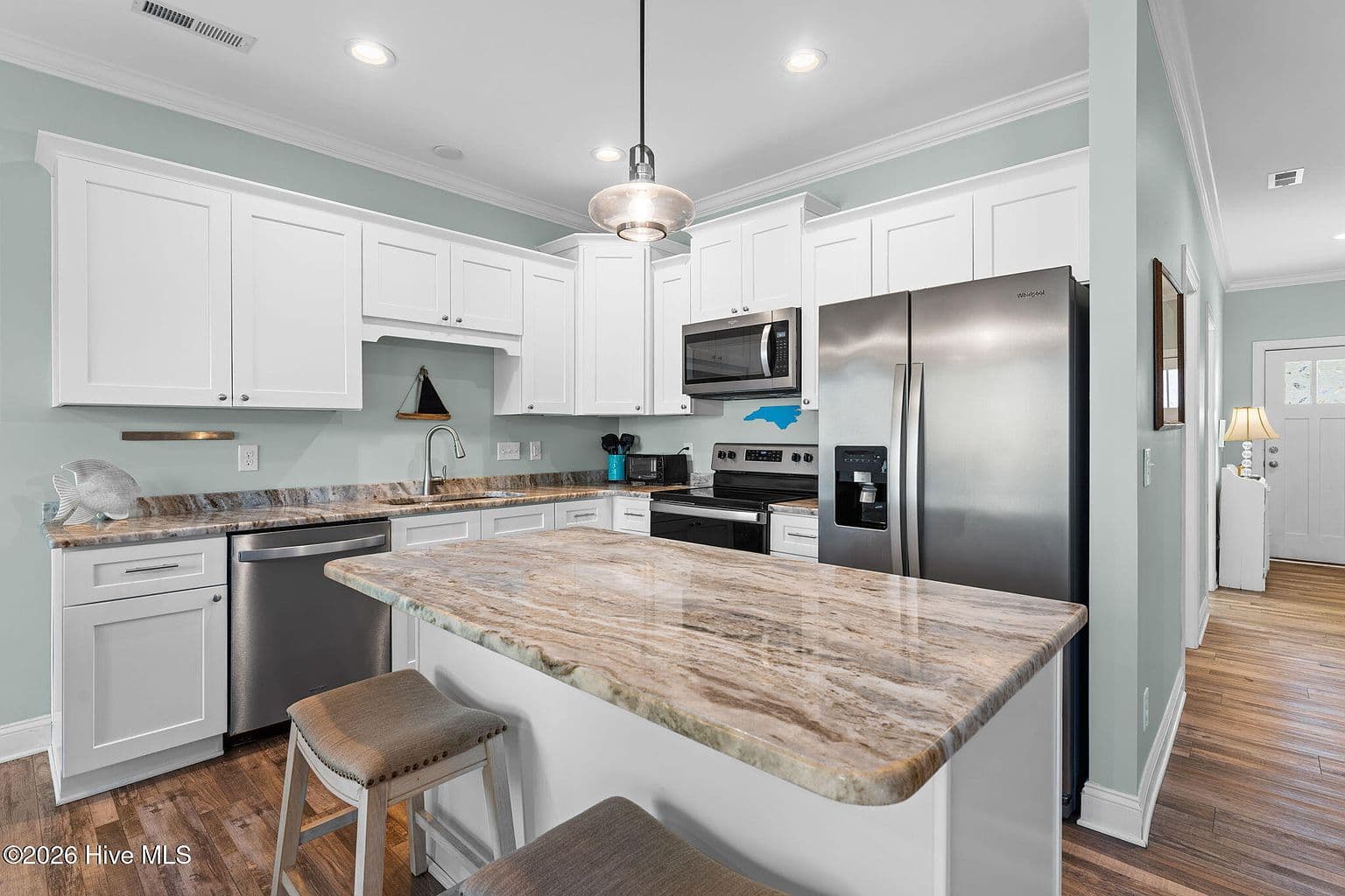 510 W St George Street — photo 5