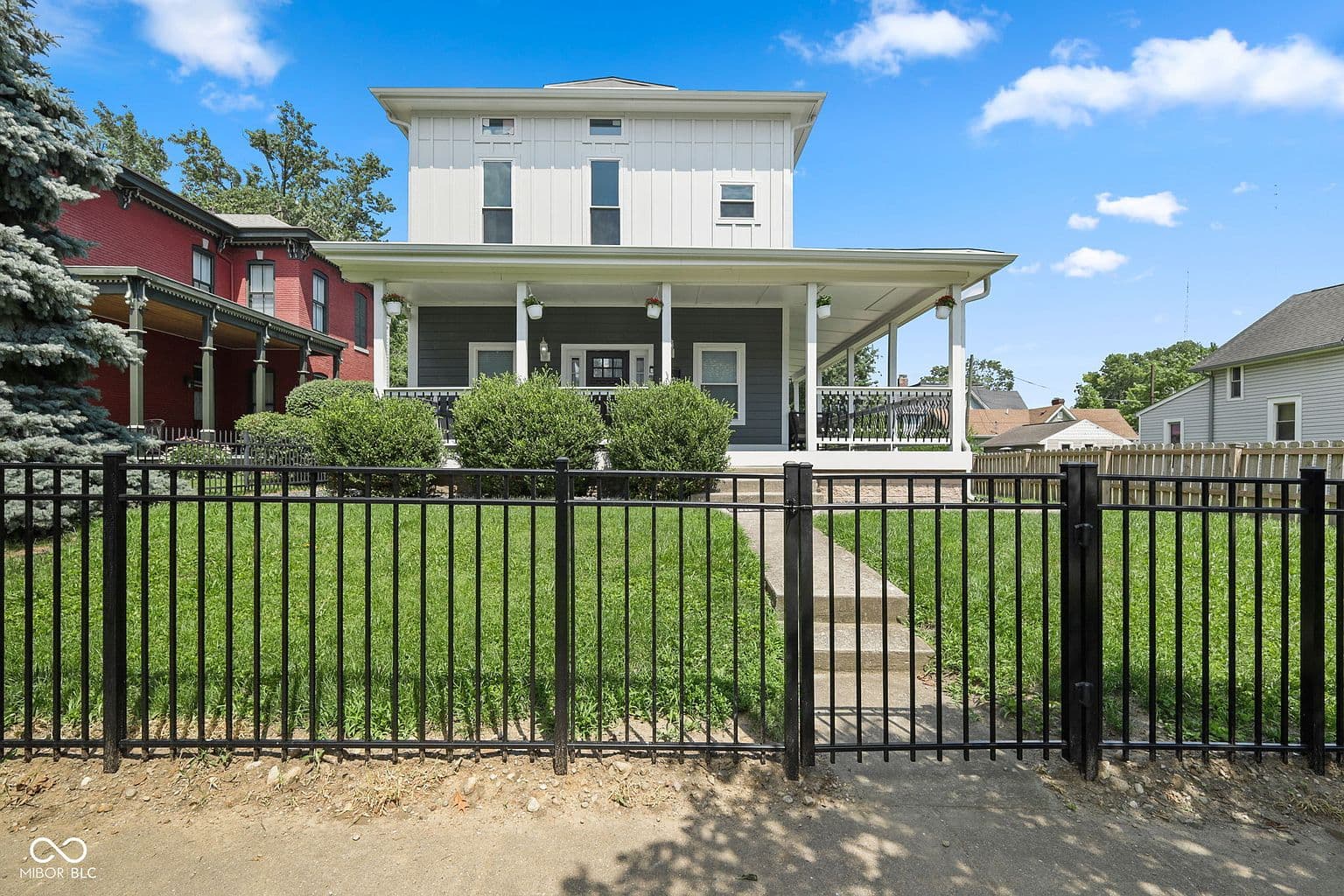 215 N Arsenal Ave