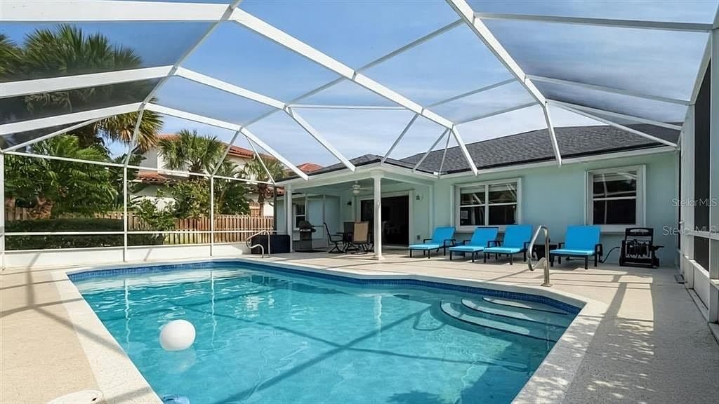 19 Mahoe Drive N - Image 3