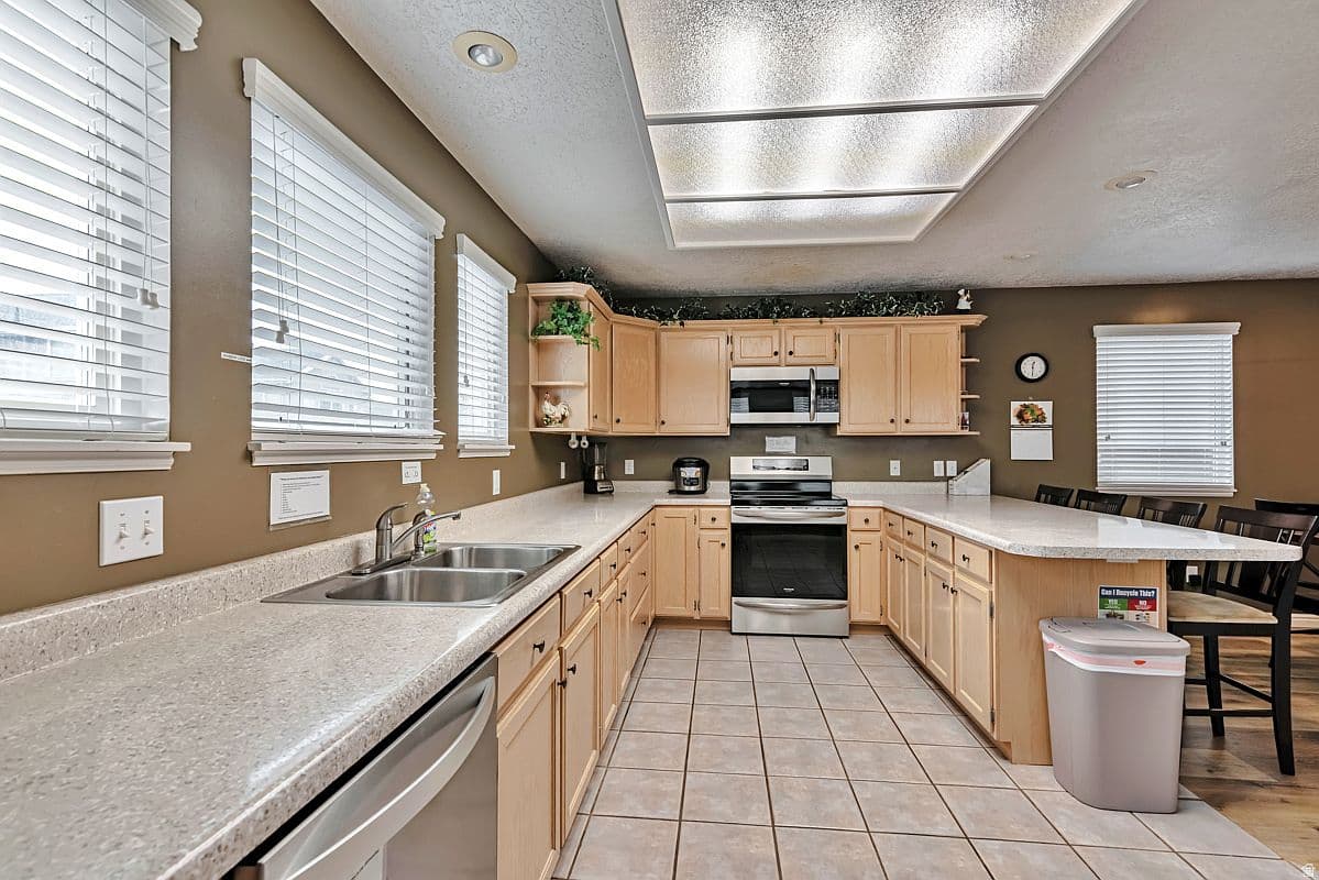 3577 E Rustic Spring Ln - Image 3