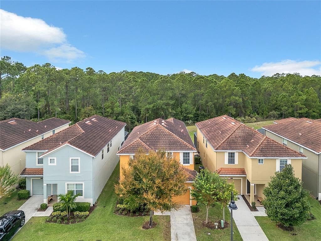 2908 Banana Palm Drive - Image 3