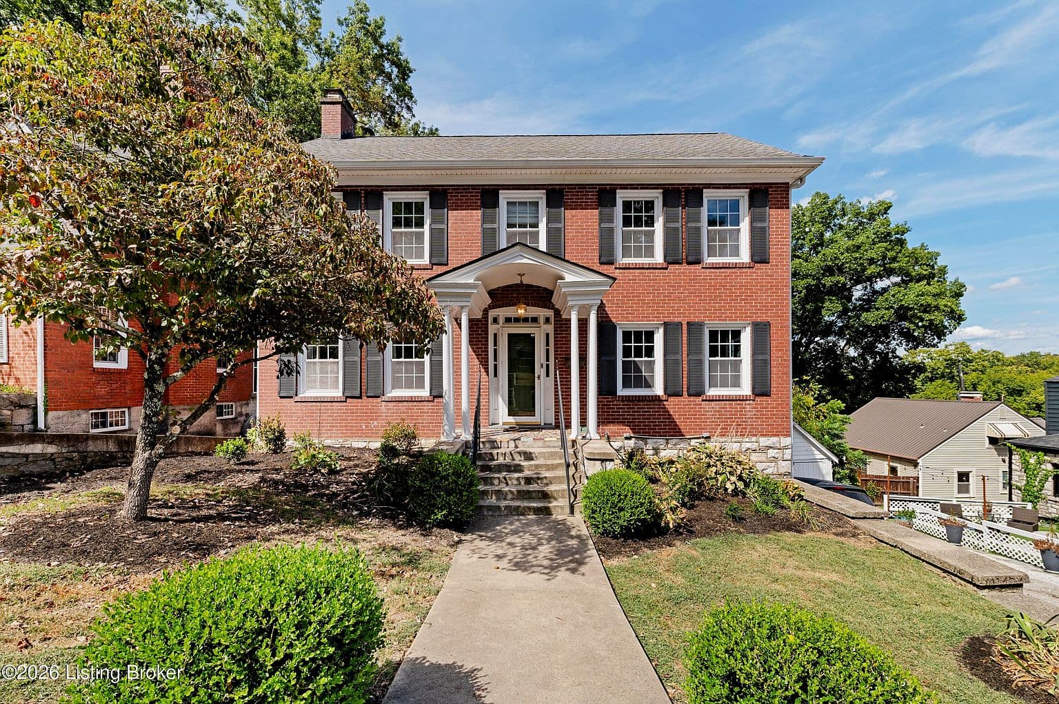 104 Arnett Ave