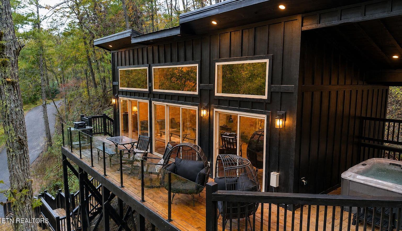 2338 Willow Ln