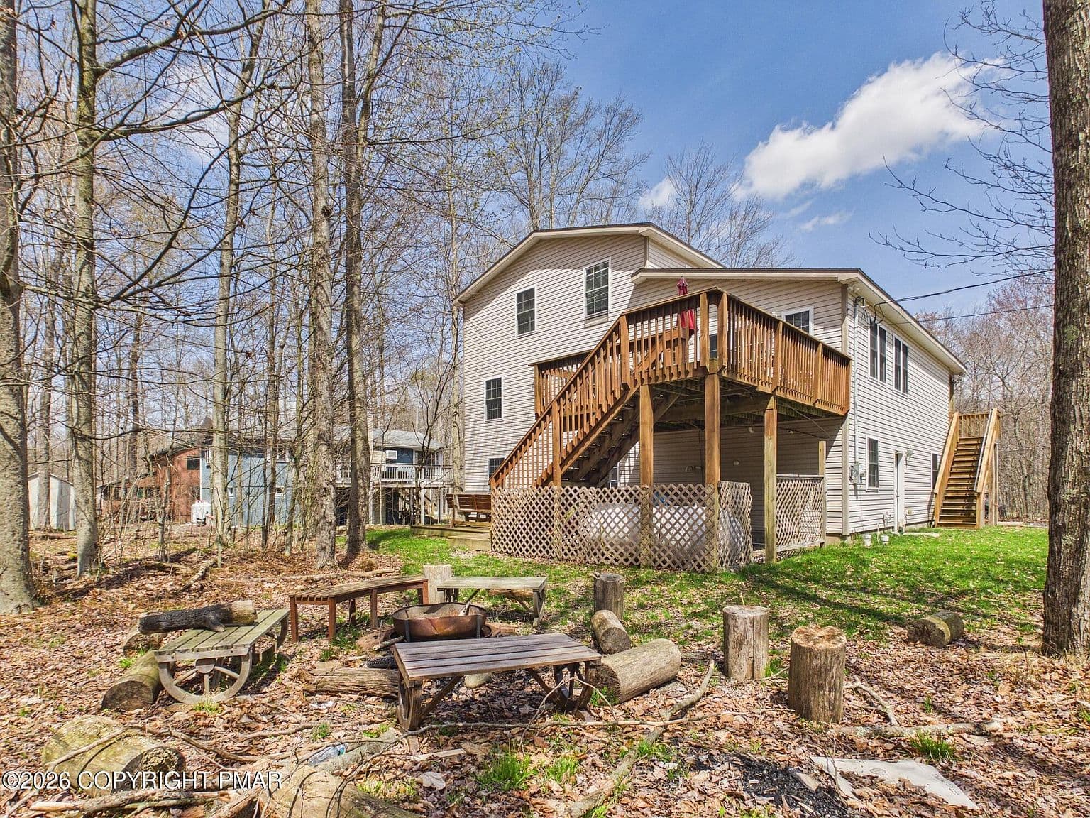 2087 Lehigh Dr - Image 2