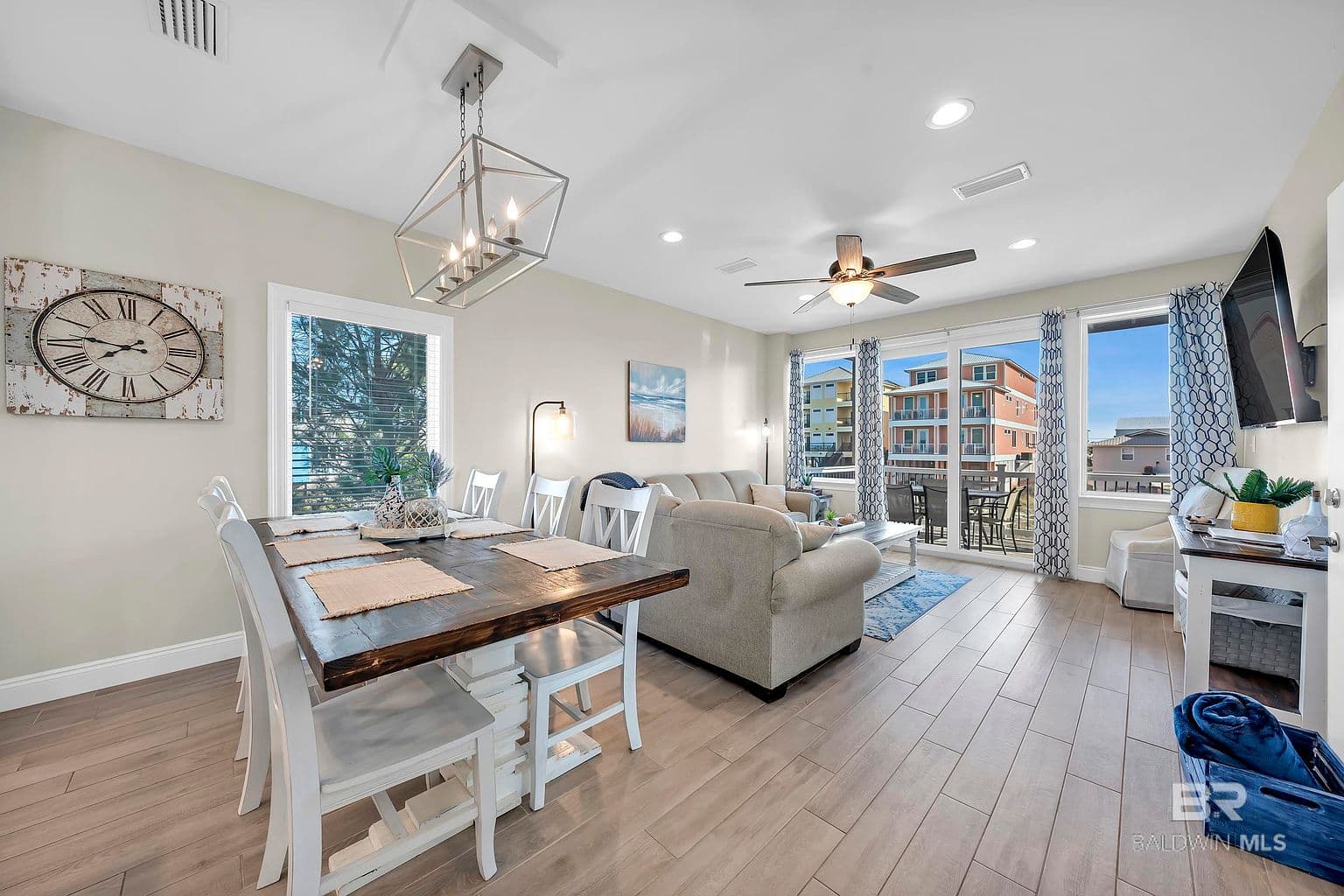 1261 W Lagoon Ave - Image 3