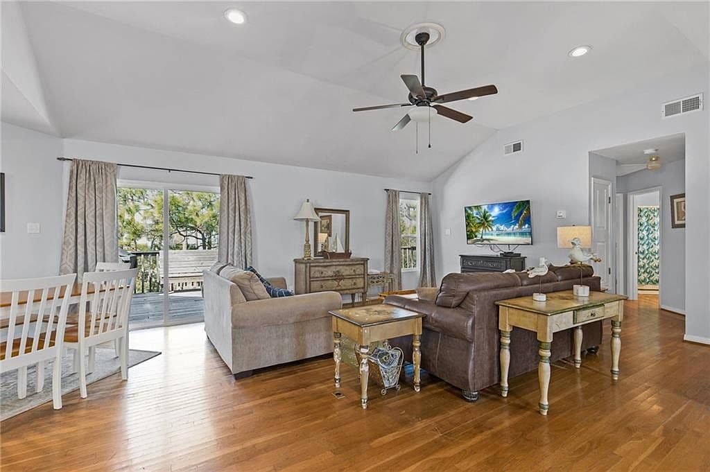 701 Cabana Beach Rd — photo 5