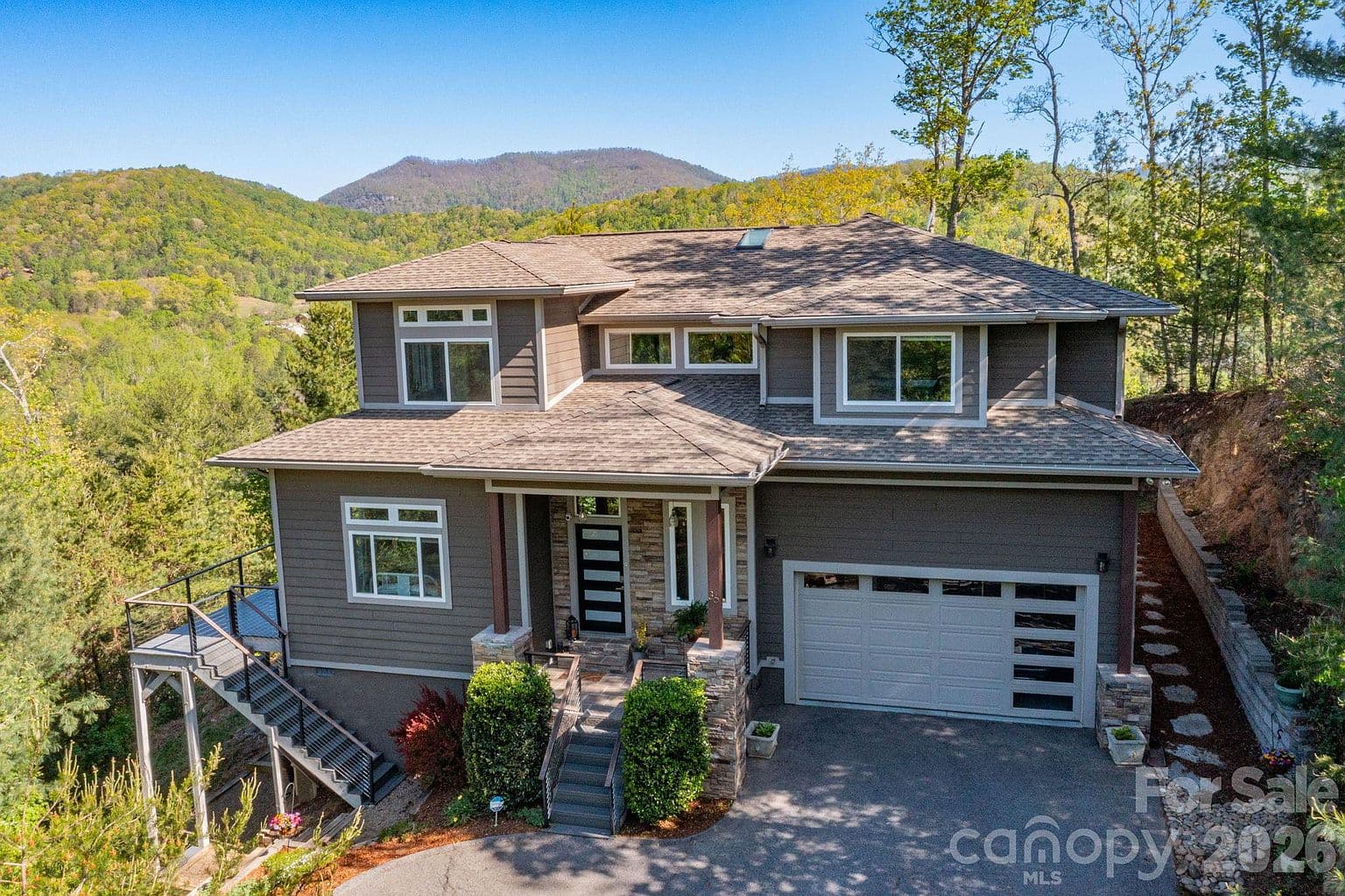 36 Spy Pointe Ln