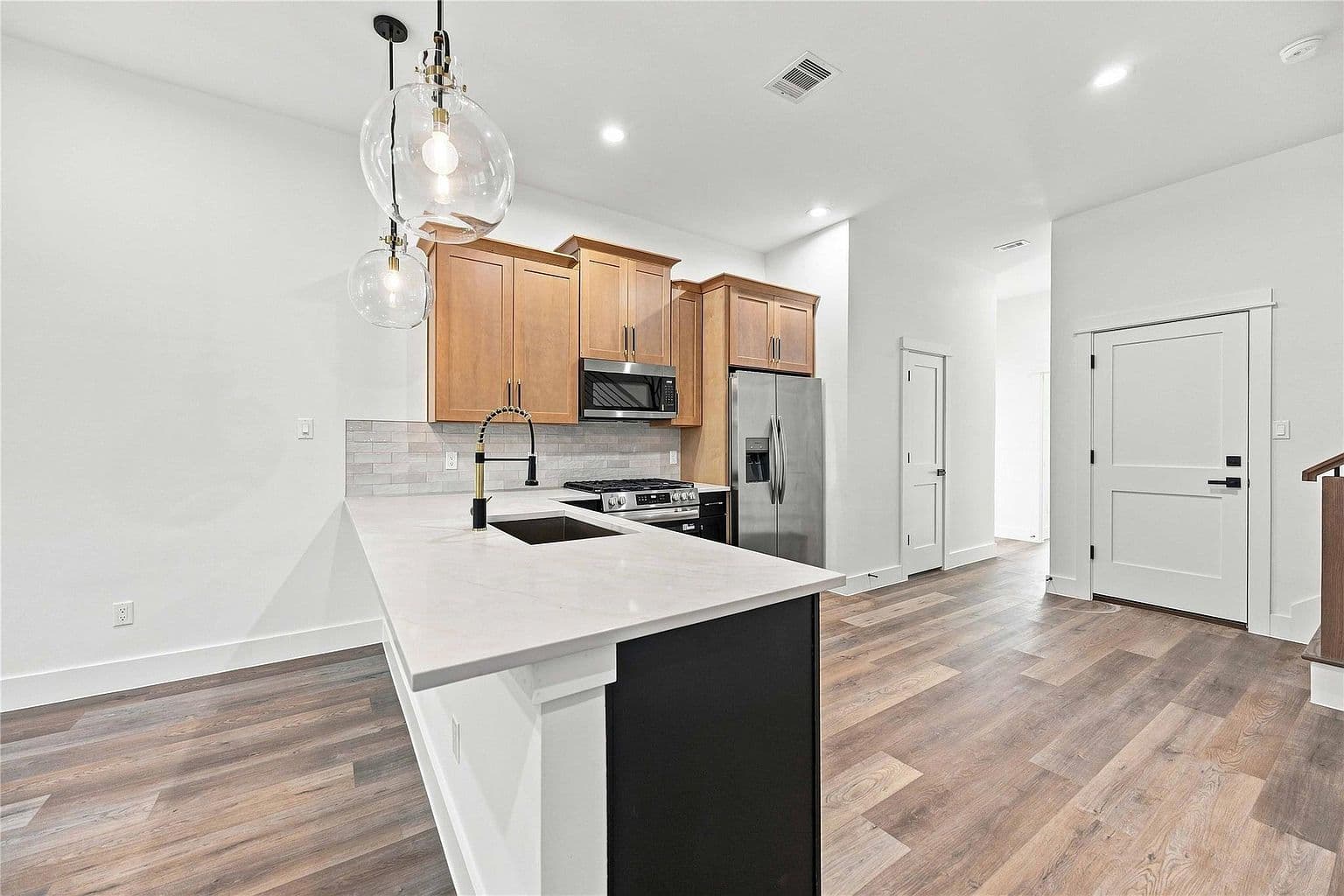 5416 Sonora St #A-B — photo 6