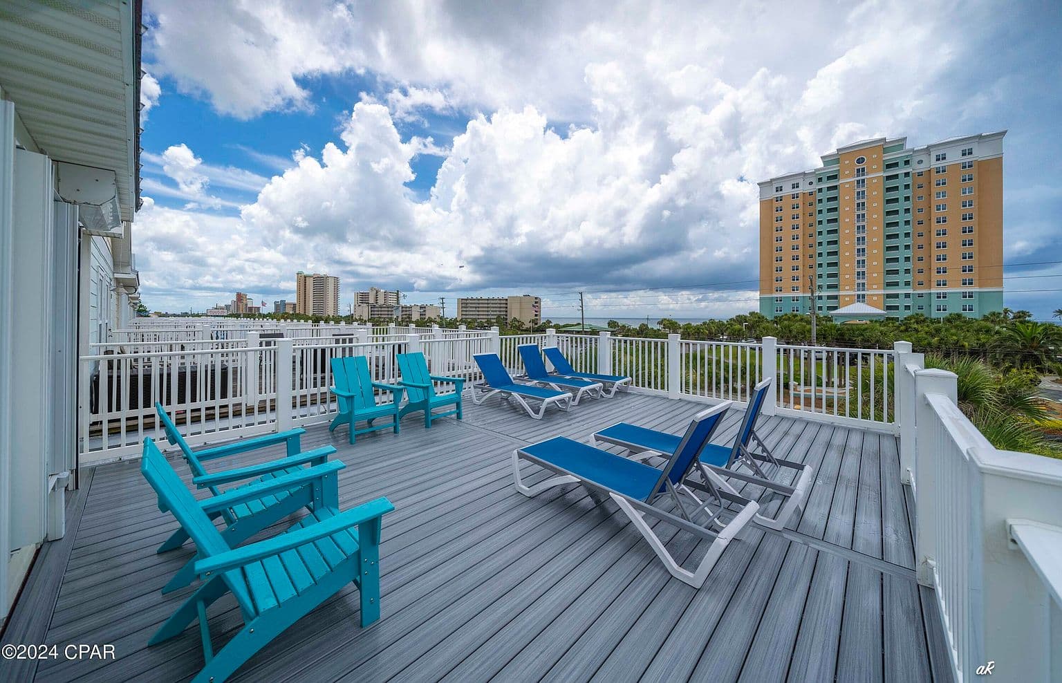 7428 Thomas Dr - Image 3