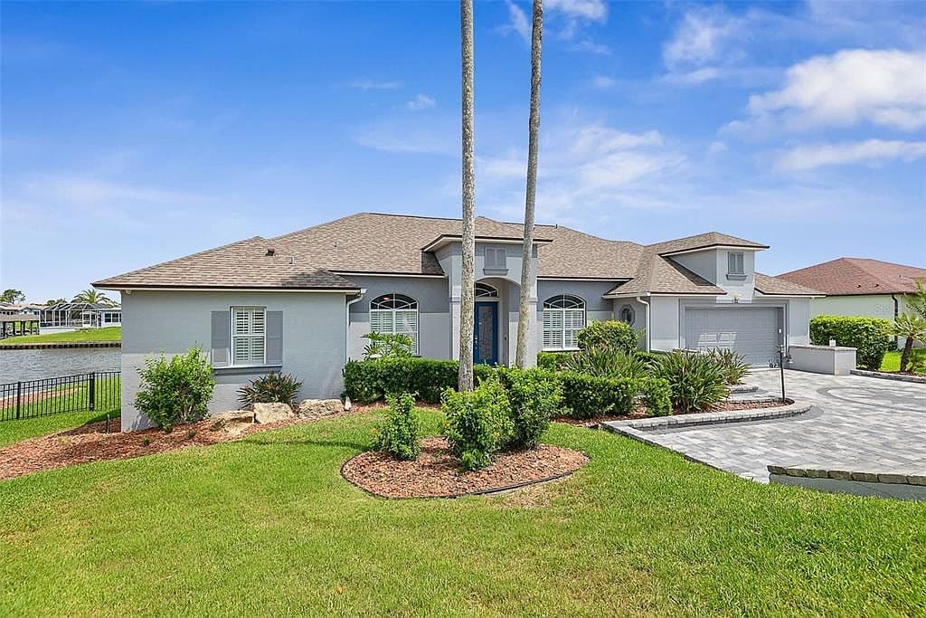 72 Club House Drive - Image 2