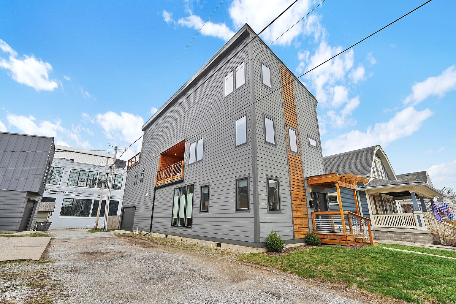 1245 Ringgold Ave Indianapolis IN 46203 - Image 2