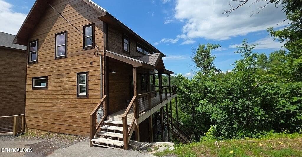 2123 Windy Ln - Image 2