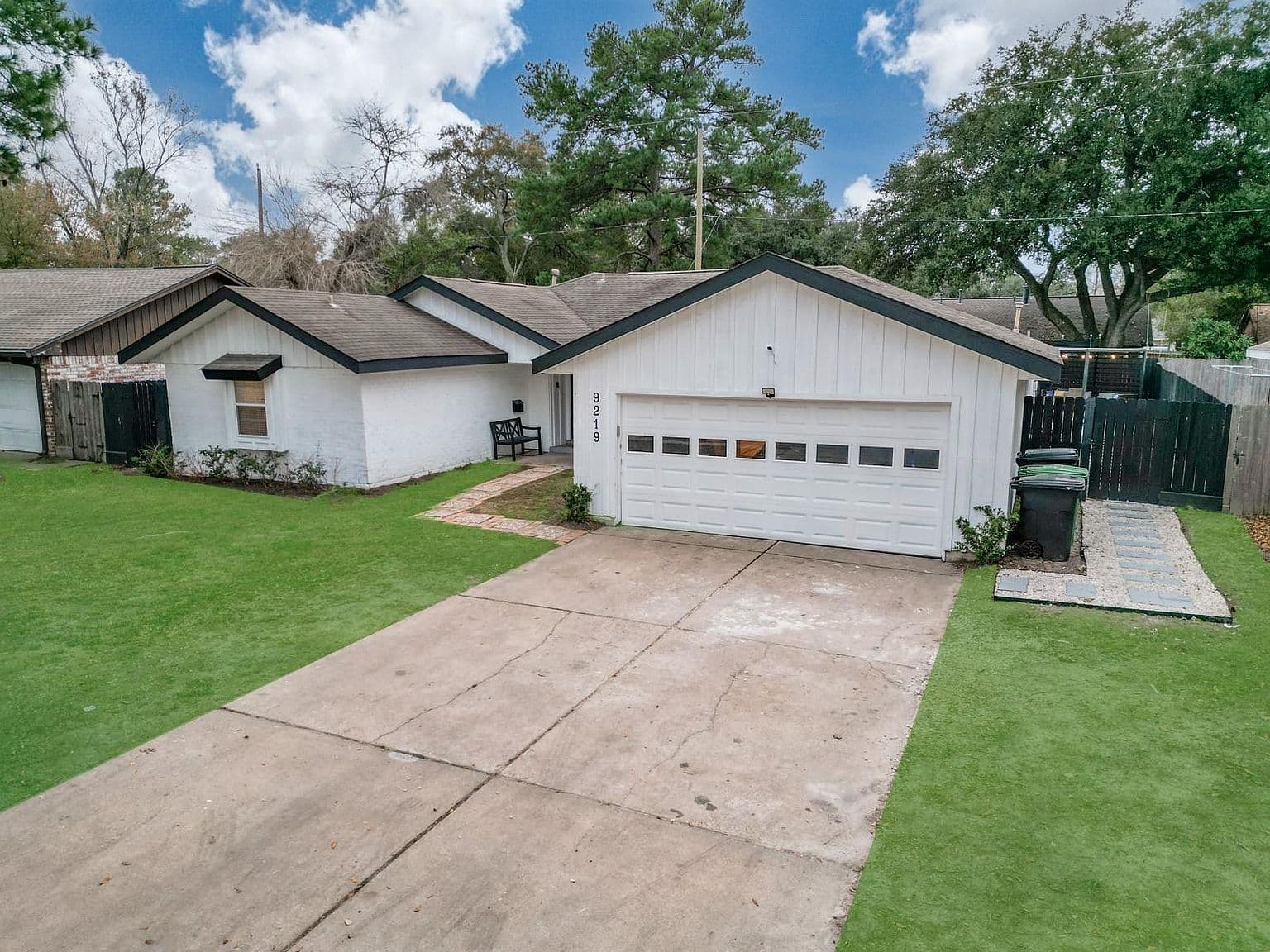 9219 Kempwood Dr - Image 3