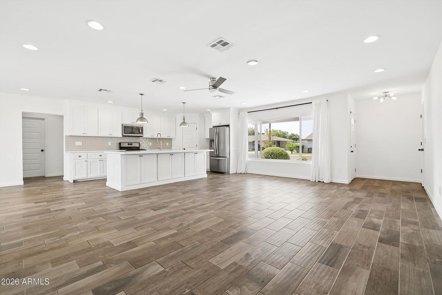 4622 E Virginia Avenue — photo 5