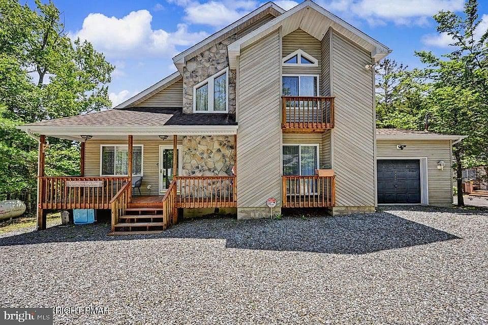 211 Nadine Blvd