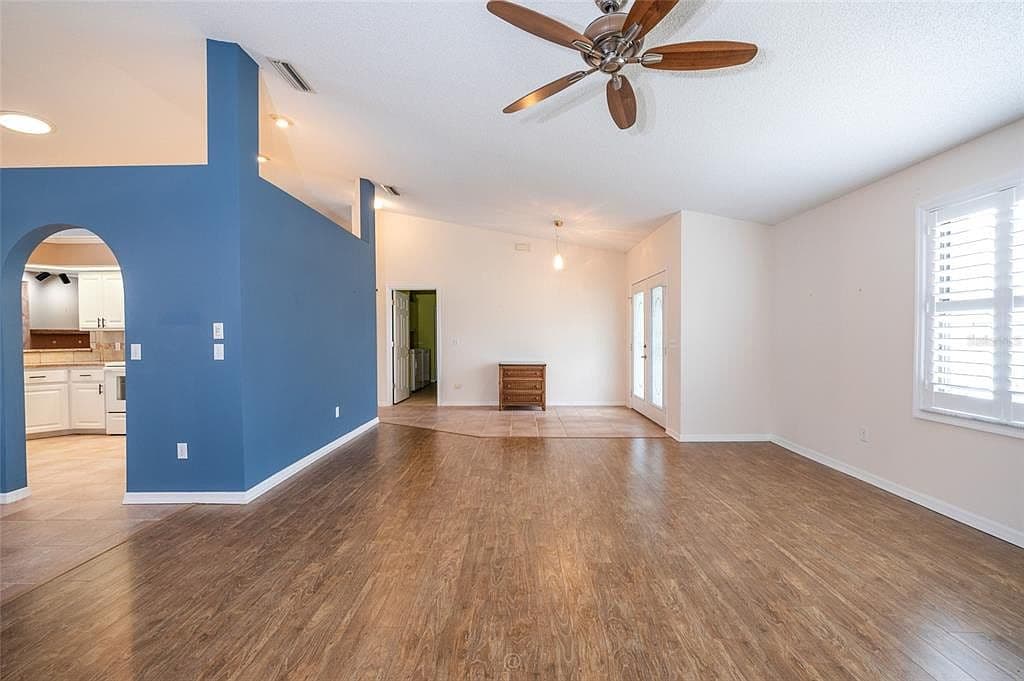 130 Bayside Drive — photo 5