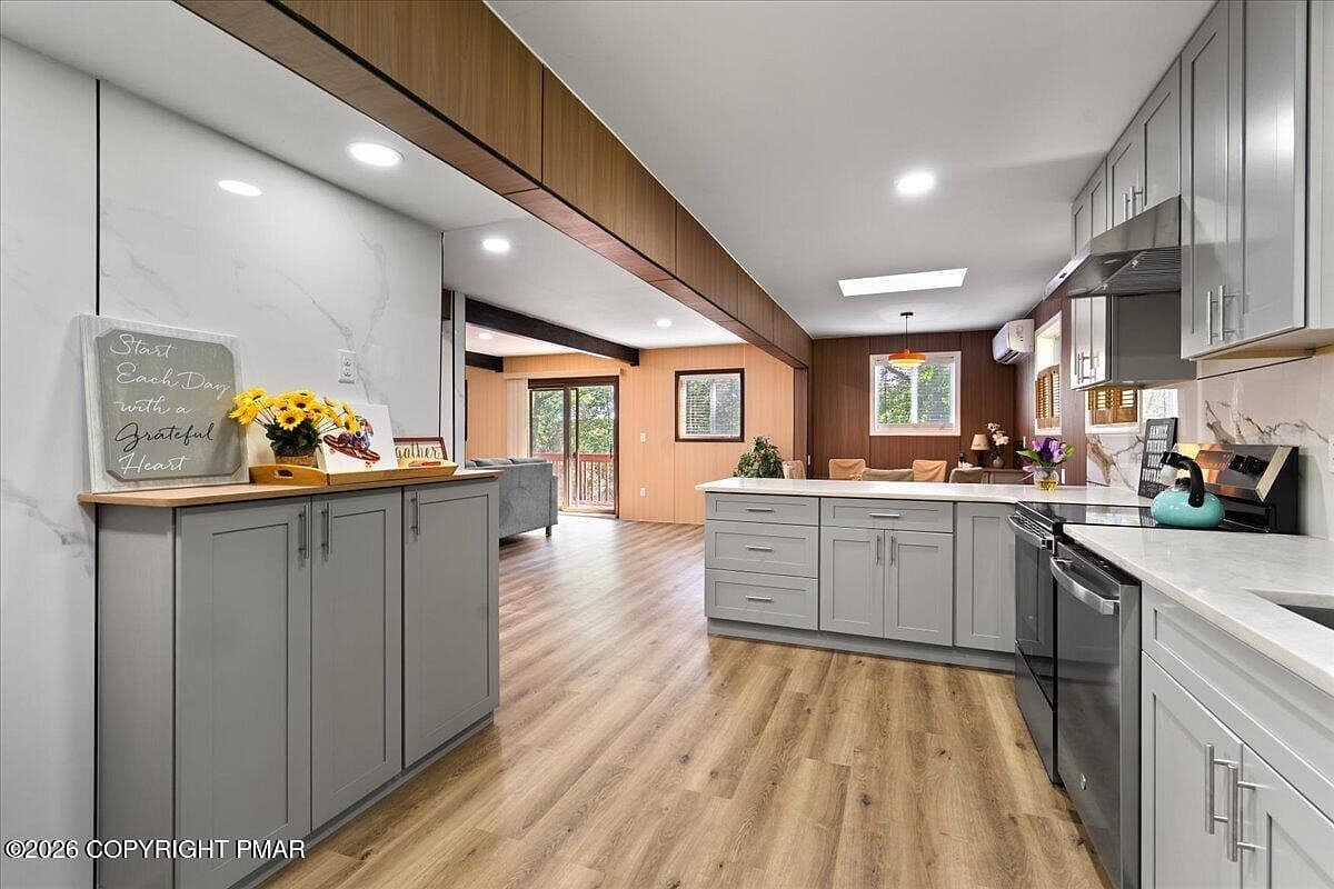 2159 Wild Laurel Dr — photo 4