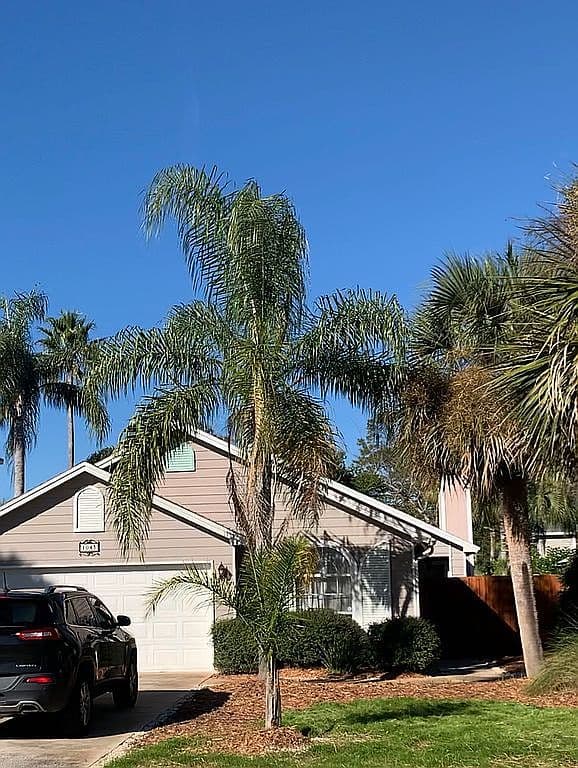 1043 Seabreeze Ave - Image 2