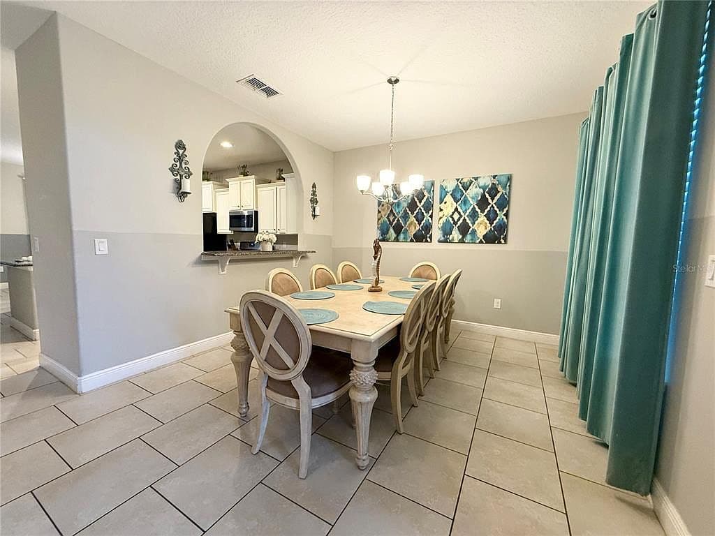 5294 Wildwood Way - Image 3