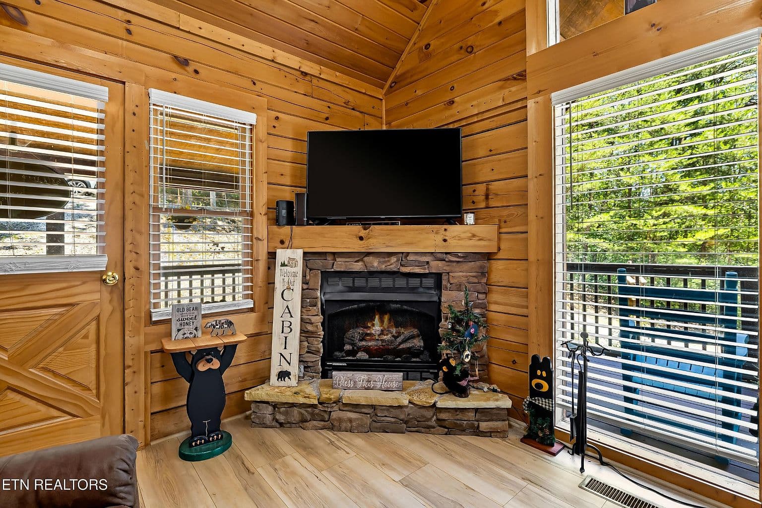 3447 Dogwood Cir — photo 6