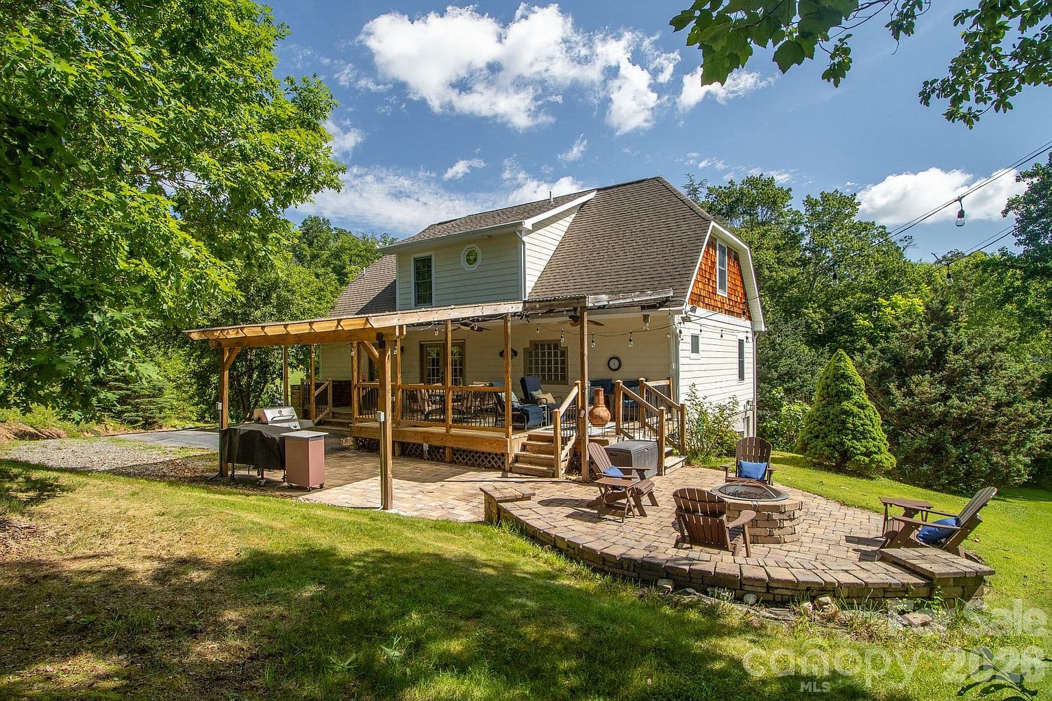 17 Squires Ln - Image 3