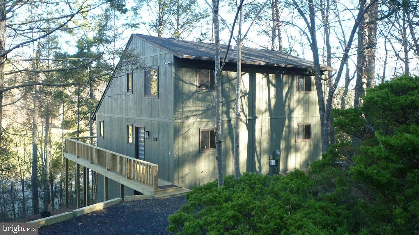 63 Fairway Dr - Image 2
