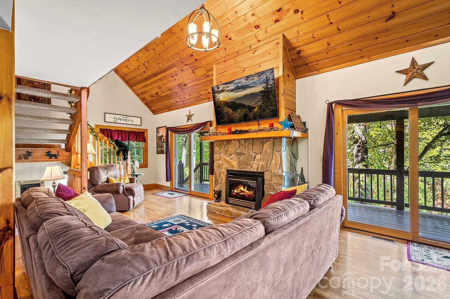160 Bridle Dr — photo 5