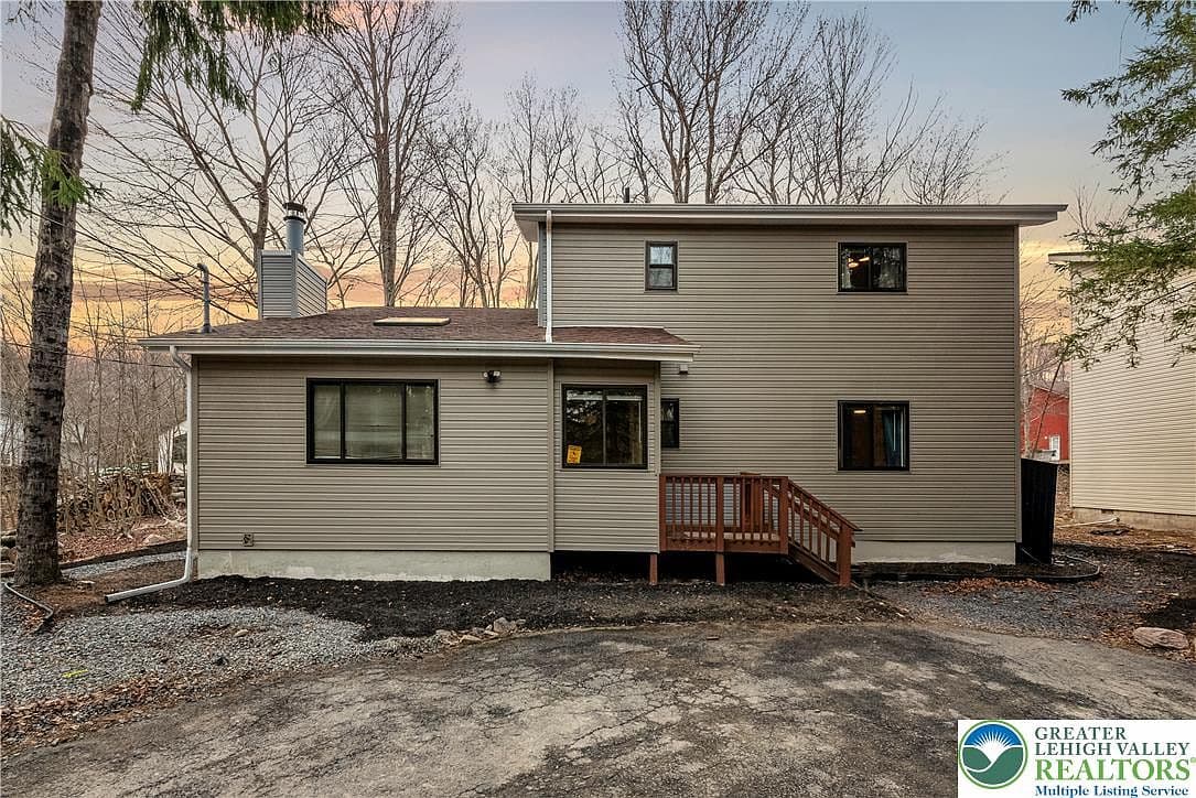 8499 Bumble Bee Way - Image 3