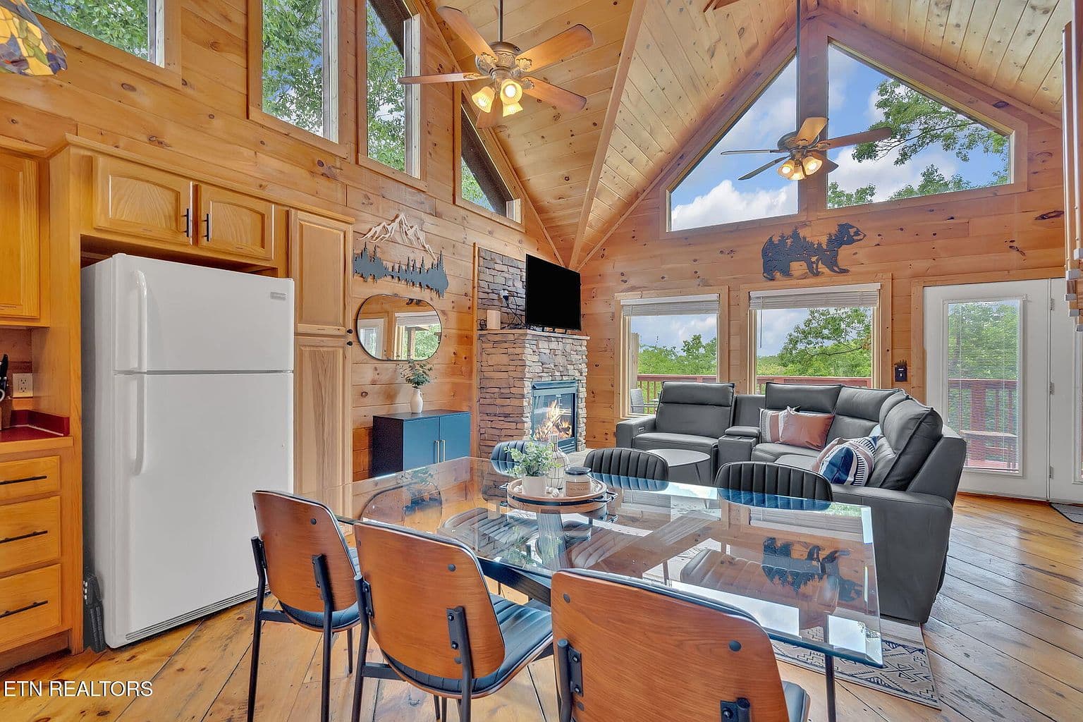 2868 Pine Haven Dr — photo 5