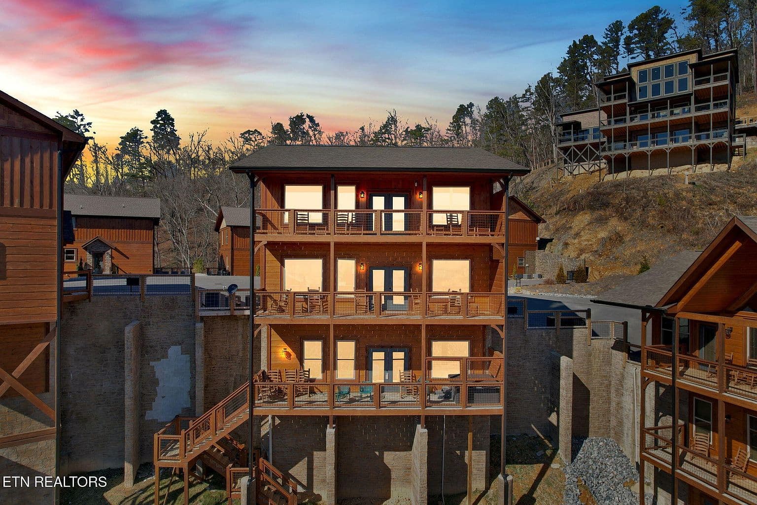 4541 Shangrila Way - Image 3