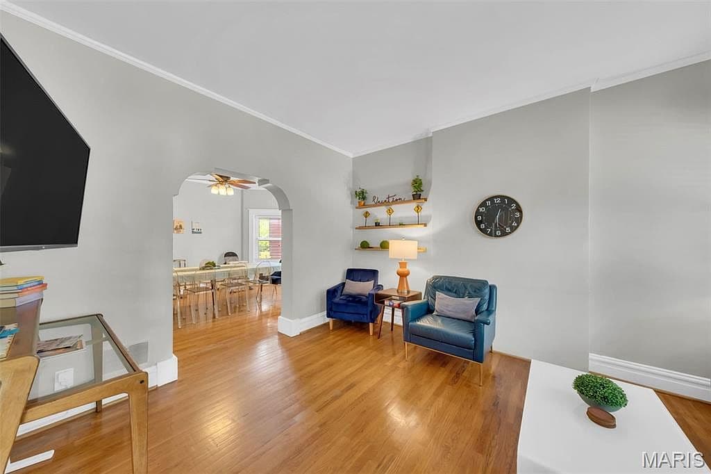 3305 Pestalozzi St - Image 3