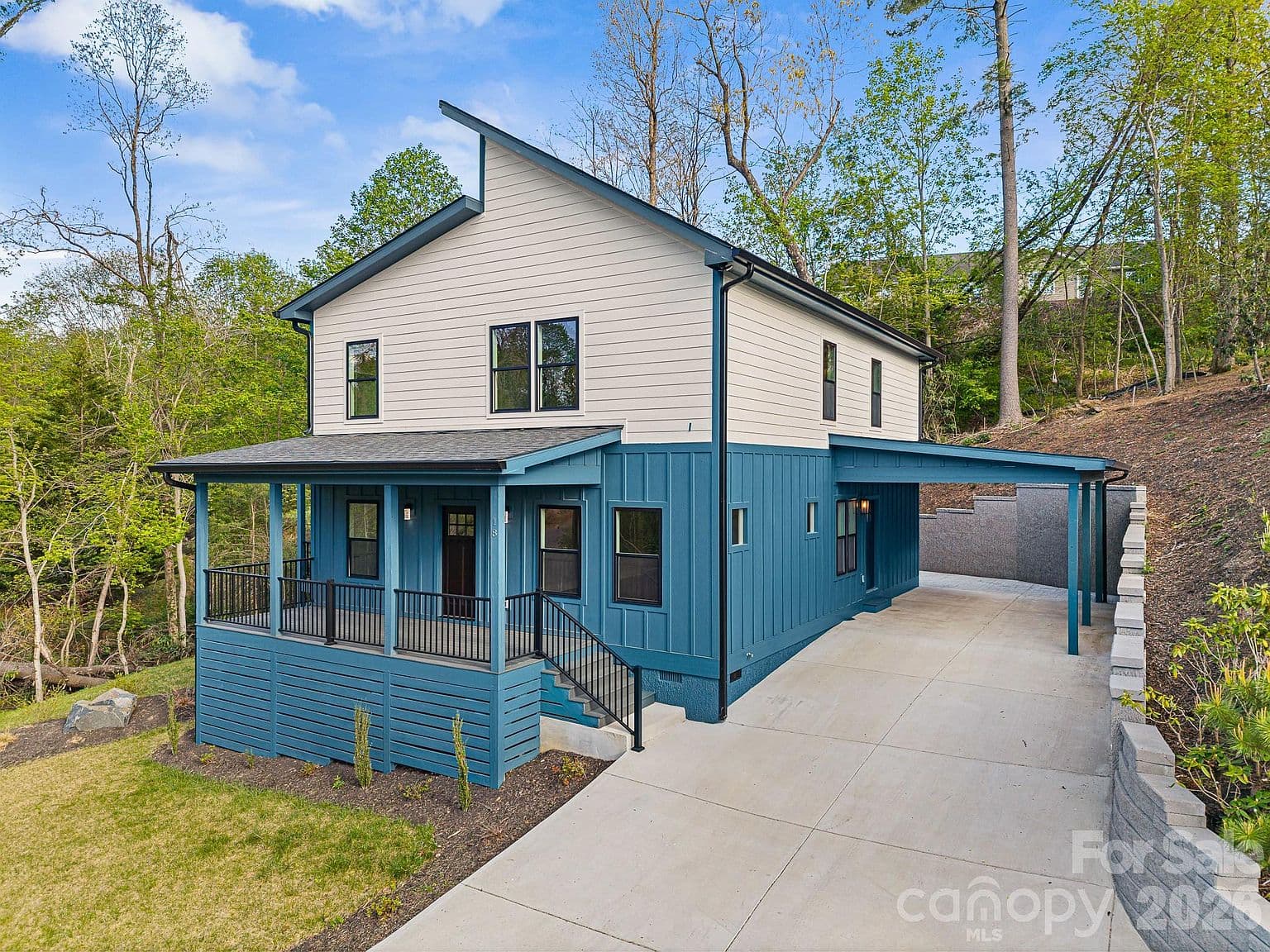 18 Winterhawk Dr — photo 5