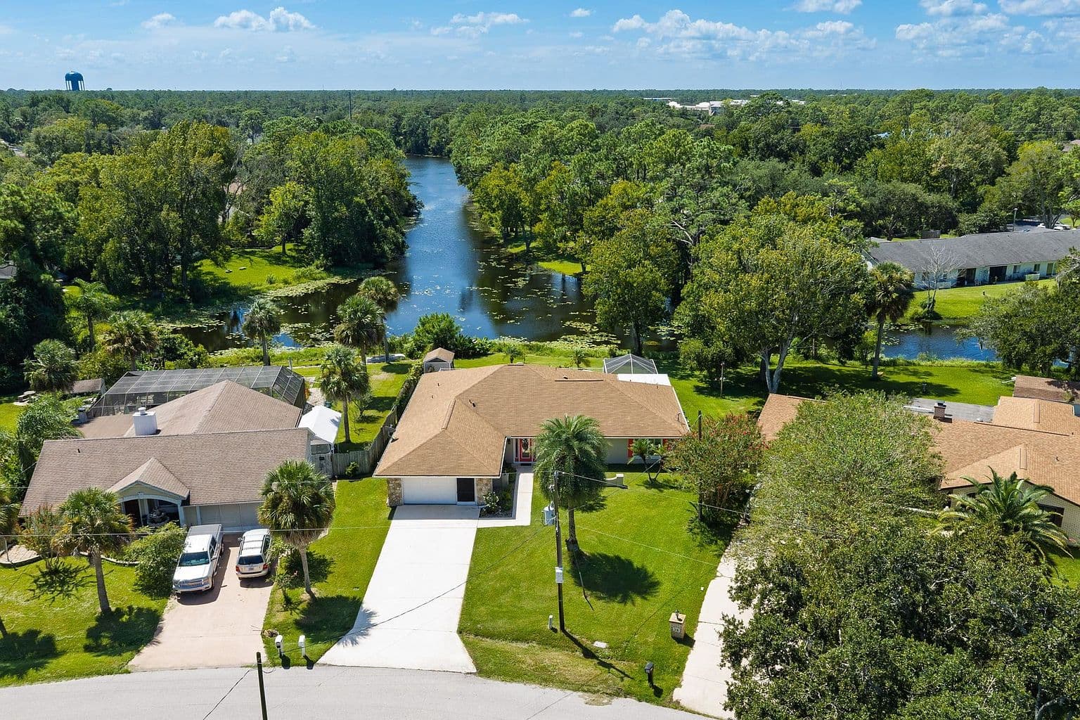 76 Flamingo Dr - Image 2