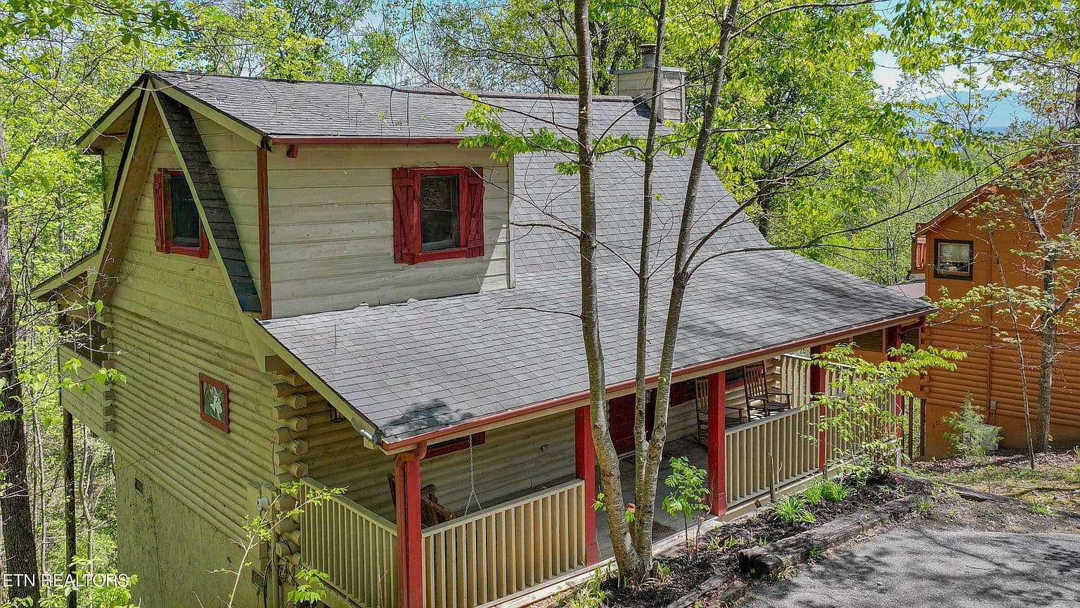 2322 Bonnie Ln - Image 3