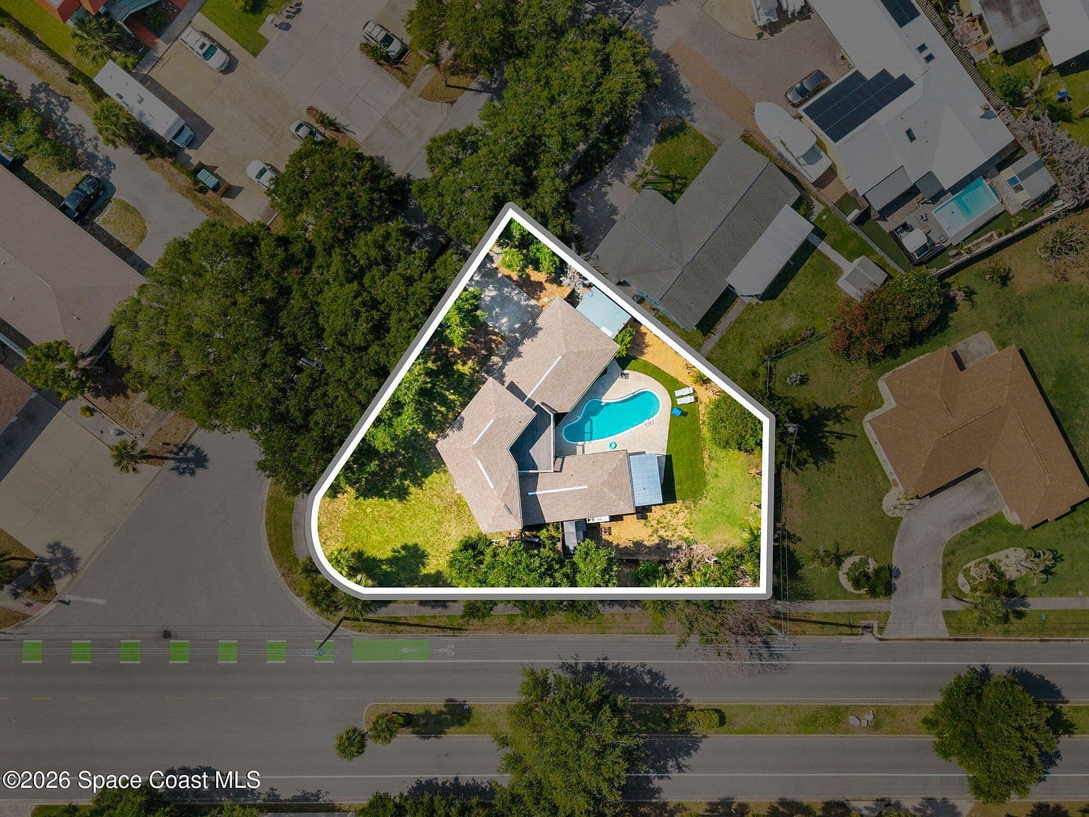 232 Circle Dr - Image 3