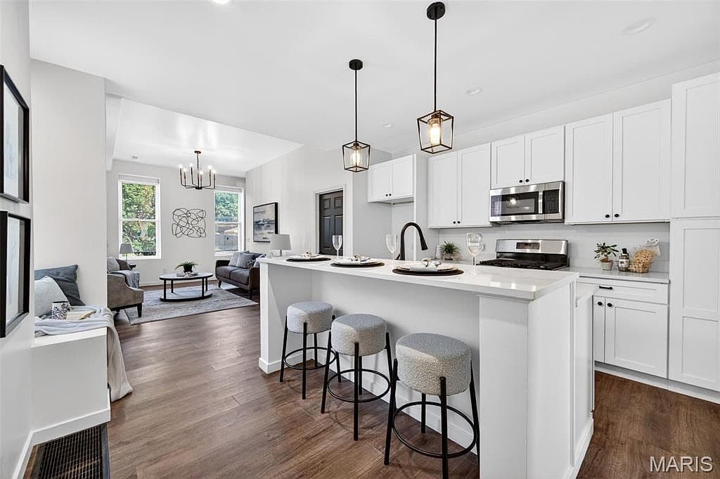 3332 Wisconsin Ave - Image 2