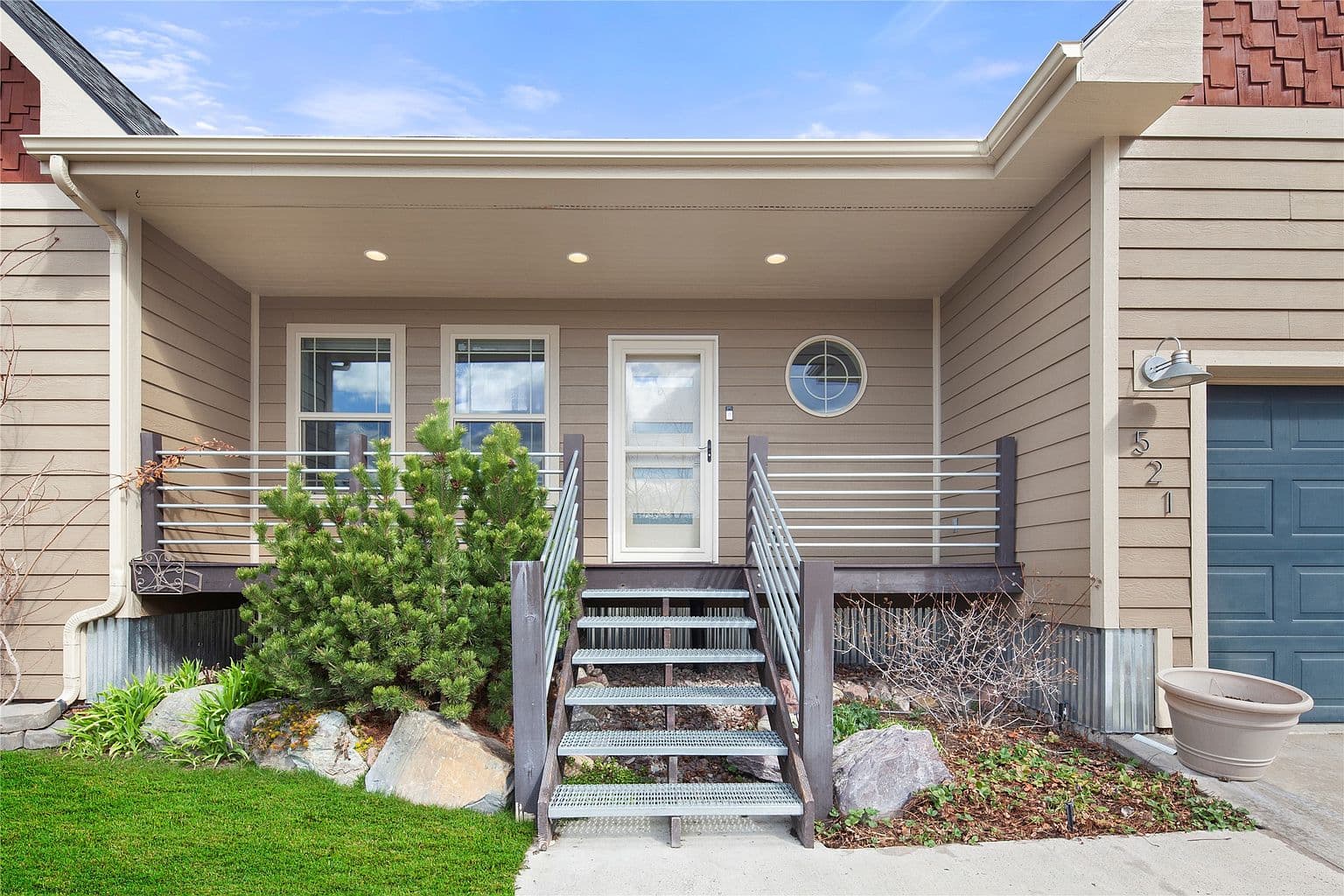 521 Evening Star Ln