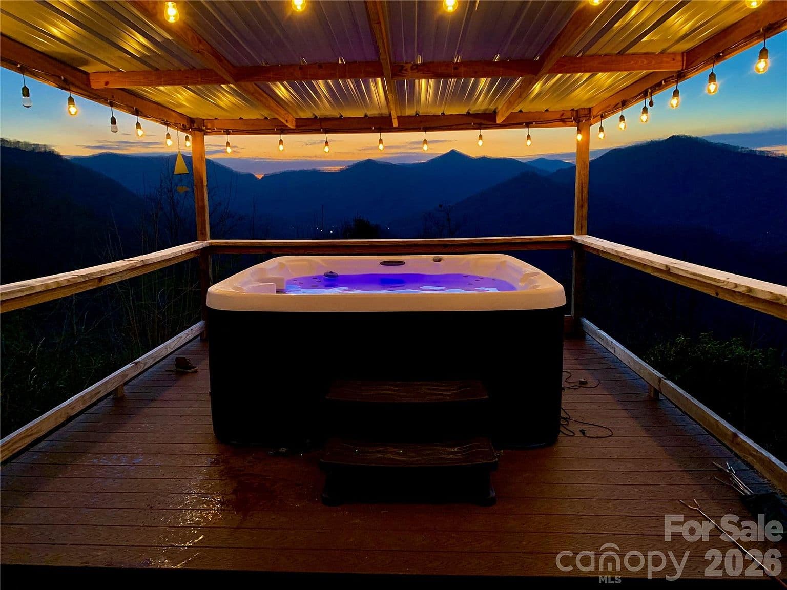 946-140 83 Honeysuckle Rdg — photo 6