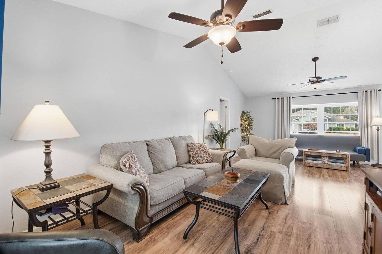 22 Fordham Ln - Image 3
