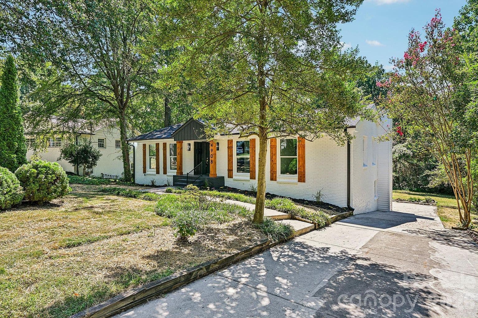 4908 Zephyr Ln - Image 3