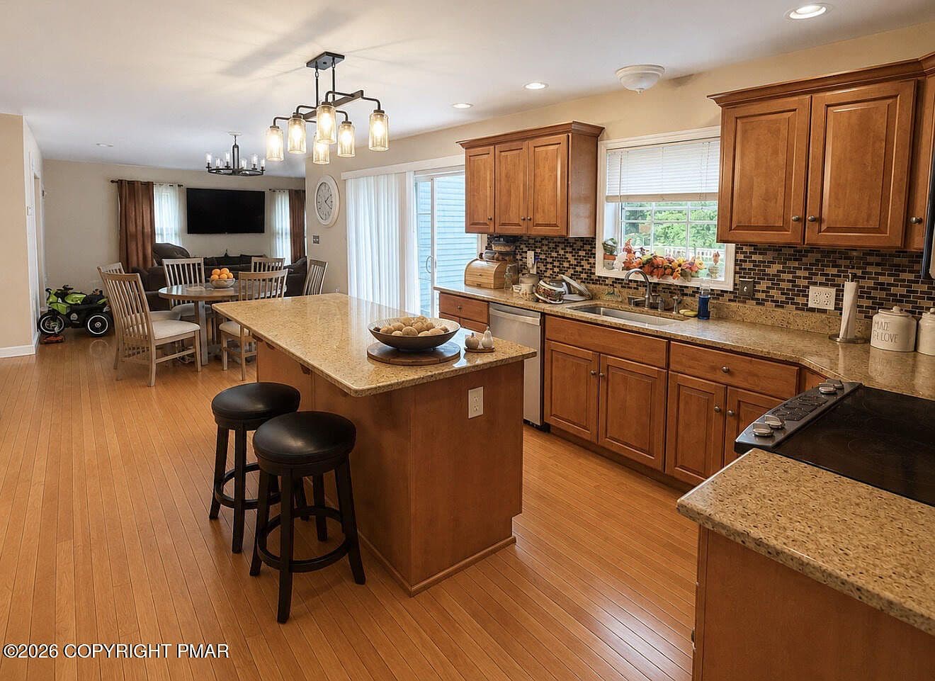 7156 Hickory Ln — photo 6