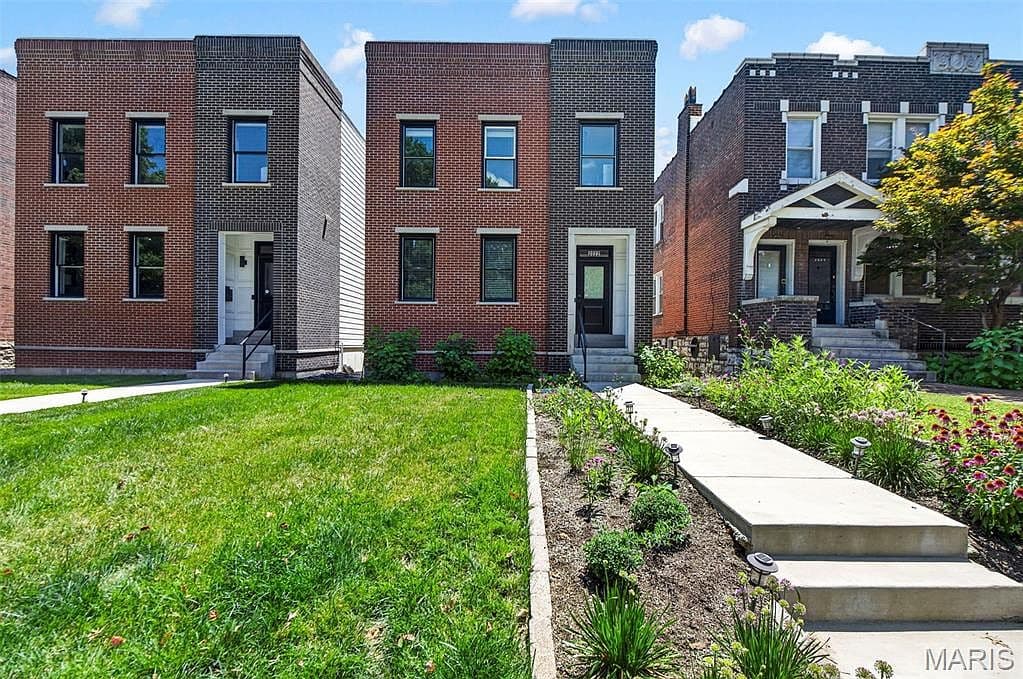 2022 Geyer Ave - Image 2