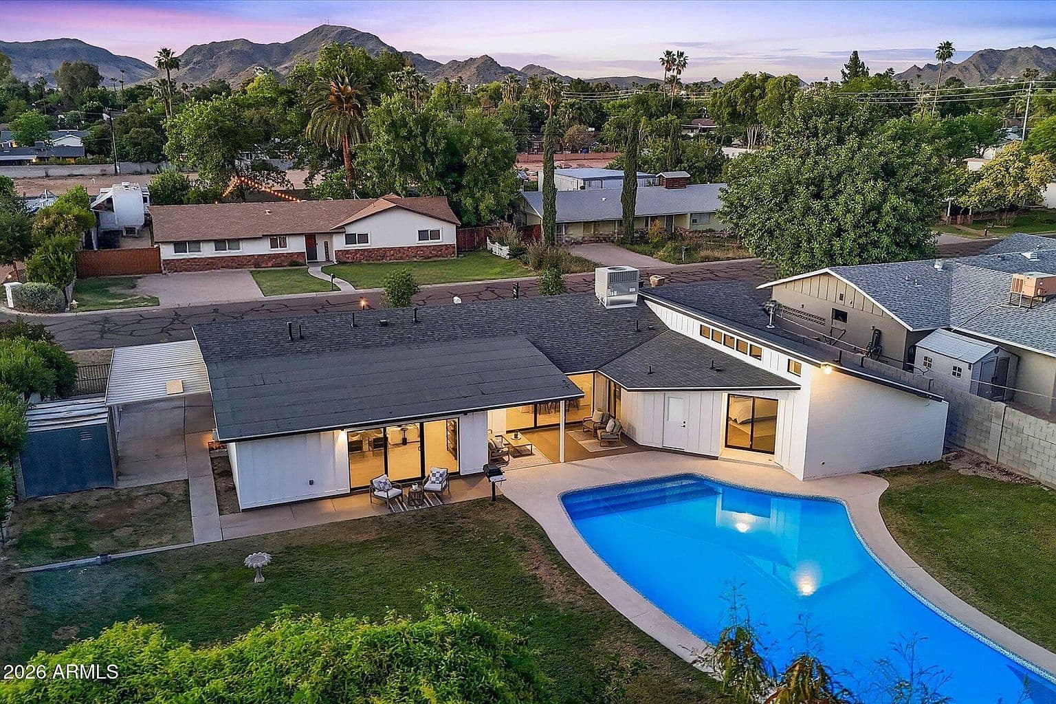 325 W Loma Lane - Image 3